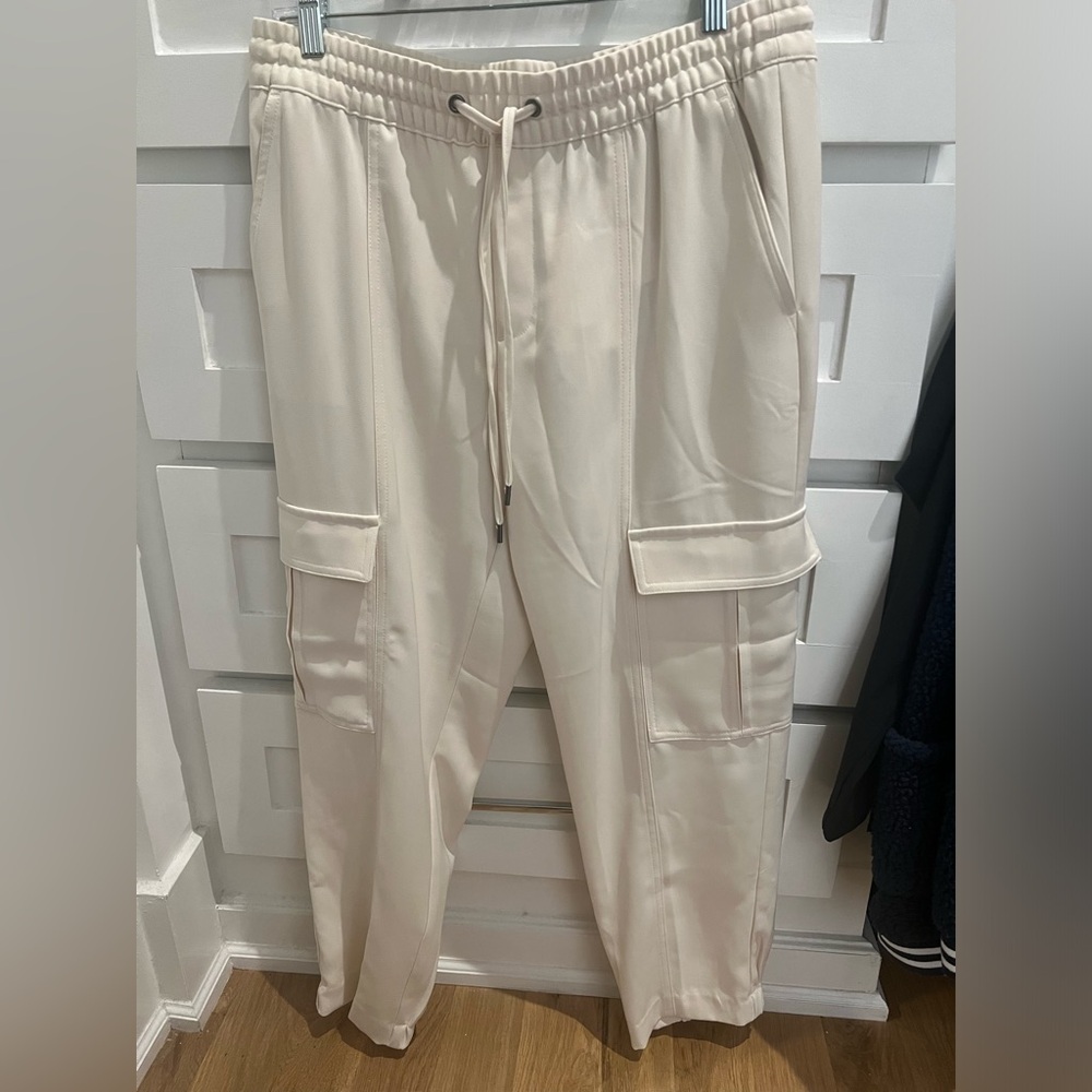 NWT Banana Republic pants with elastic & ties, size M, in cream color.